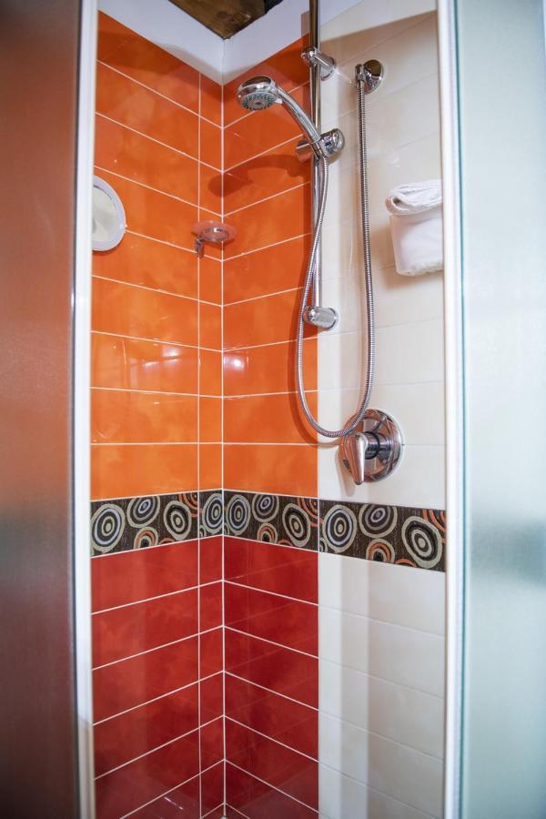 L'Ippogrifo Apartment แฟร์รารา ภายนอก รูปภาพ