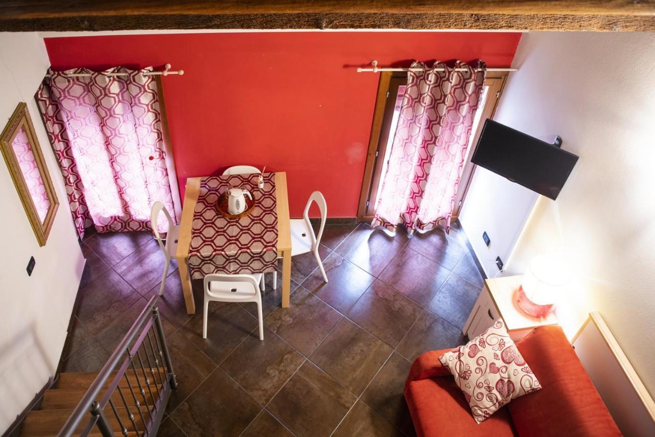 L'Ippogrifo Apartment แฟร์รารา ภายนอก รูปภาพ