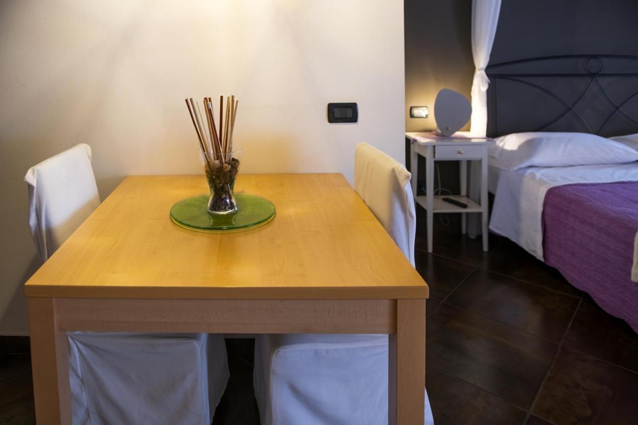 L'Ippogrifo Apartment แฟร์รารา ภายนอก รูปภาพ
