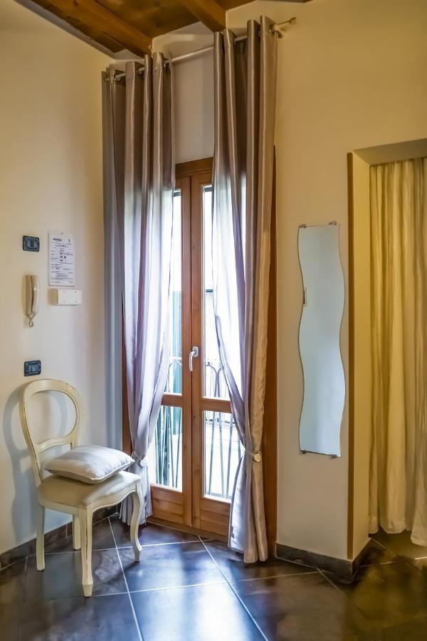 L'Ippogrifo Apartment แฟร์รารา ภายนอก รูปภาพ