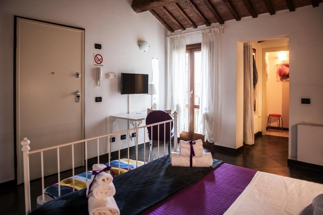 L'Ippogrifo Apartment แฟร์รารา ภายนอก รูปภาพ