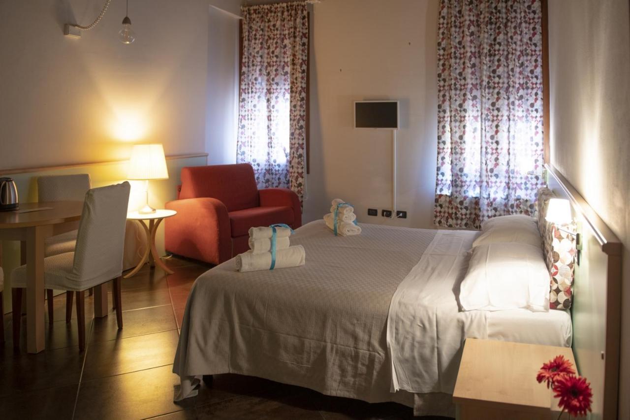 L'Ippogrifo Apartment แฟร์รารา ภายนอก รูปภาพ