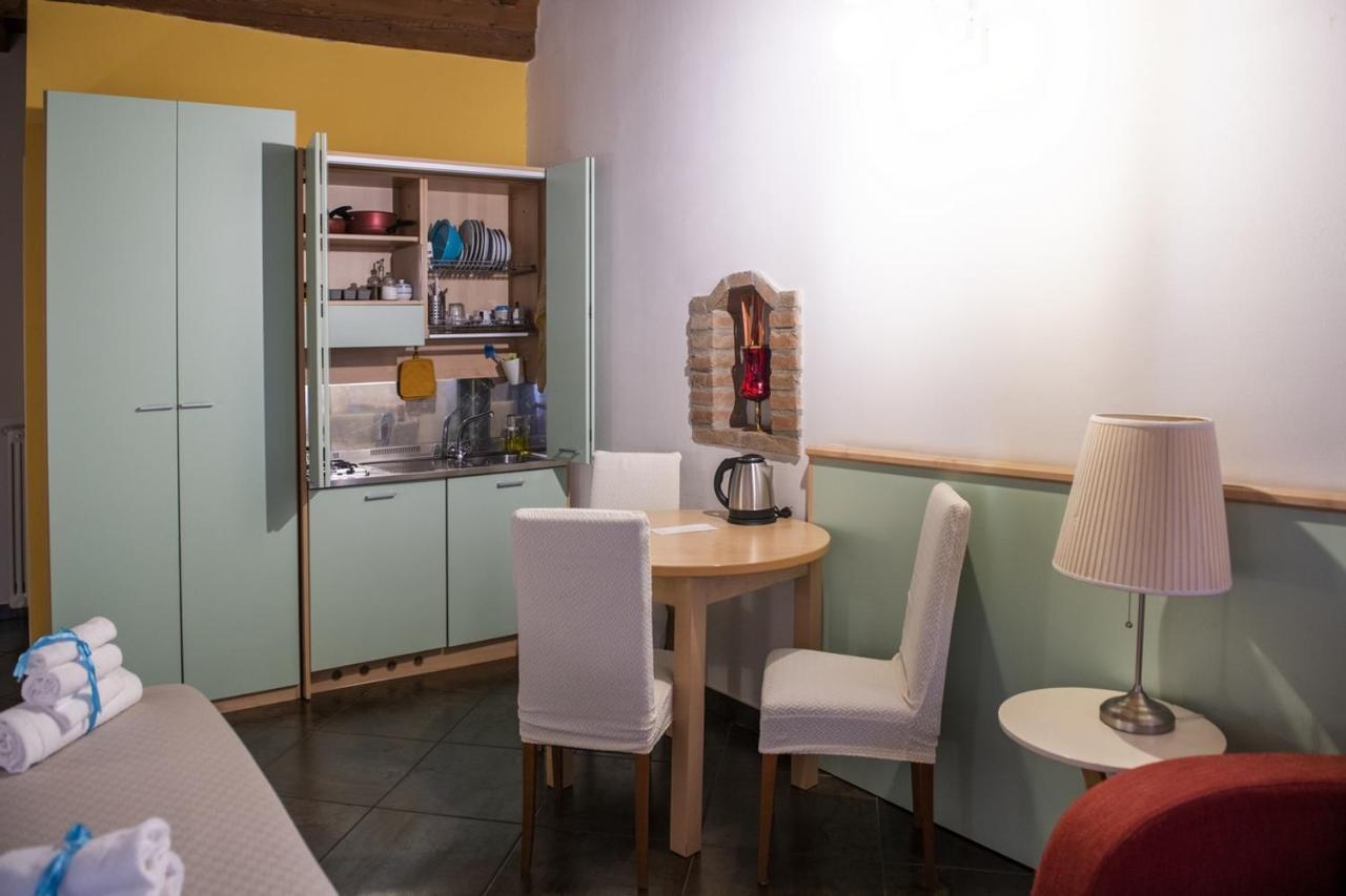 L'Ippogrifo Apartment แฟร์รารา ภายนอก รูปภาพ