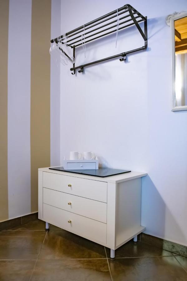 L'Ippogrifo Apartment แฟร์รารา ภายนอก รูปภาพ