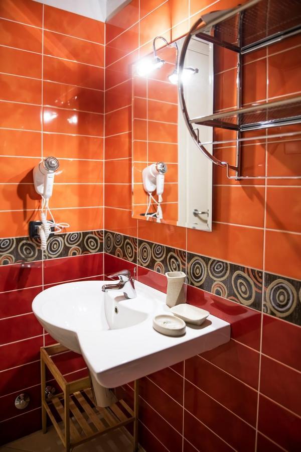L'Ippogrifo Apartment แฟร์รารา ภายนอก รูปภาพ