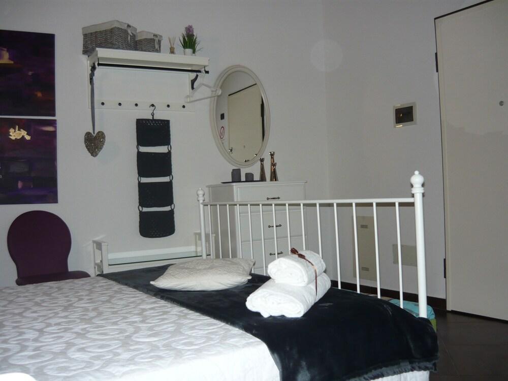 L'Ippogrifo Apartment แฟร์รารา ภายนอก รูปภาพ